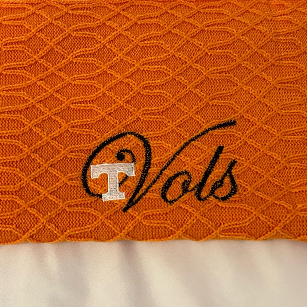 Adidas Vols infinity scarf